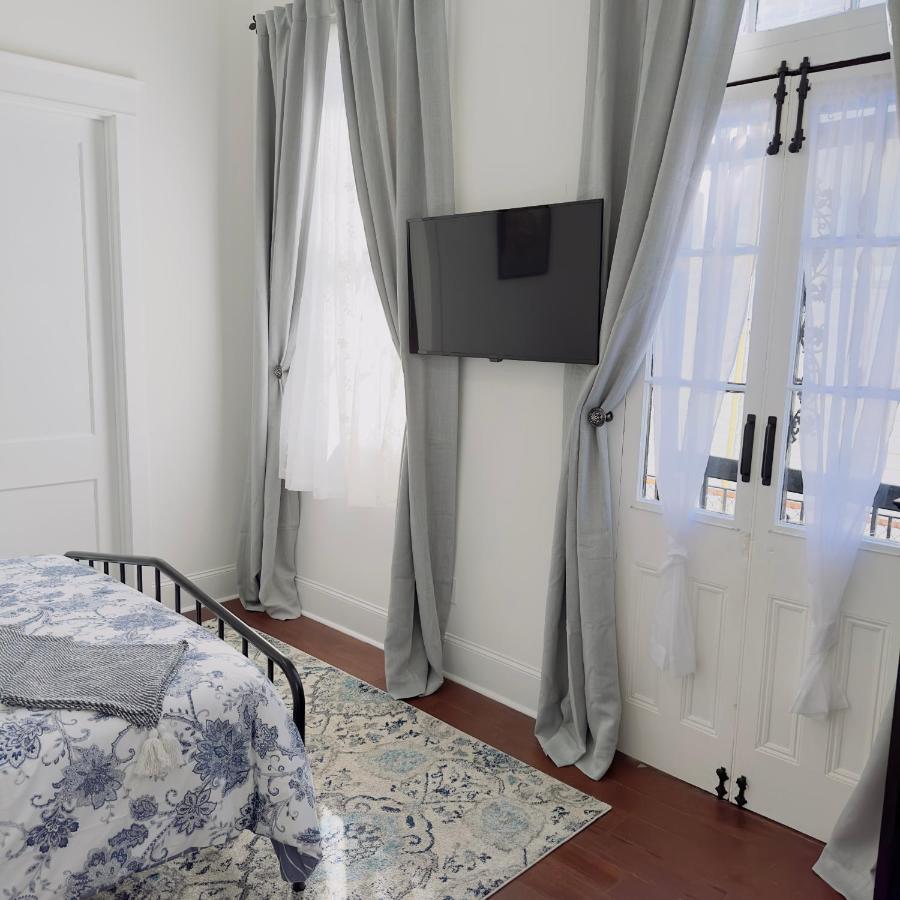 Endless Story Magazine Suite Walk French Quarter New Orleans Bagian luar foto